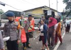 Brimob Polda Metro Jaya Hadirkan Dapur Lapangan untuk Warga Banjir Cikarang Utara